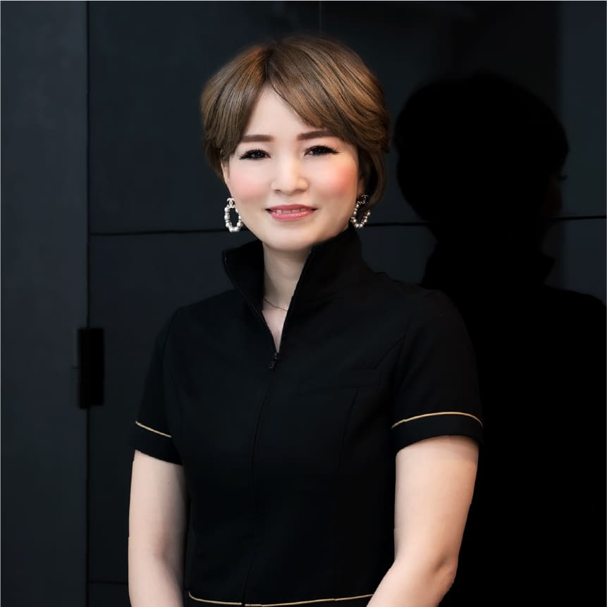 エステティシャン　武田晴菜